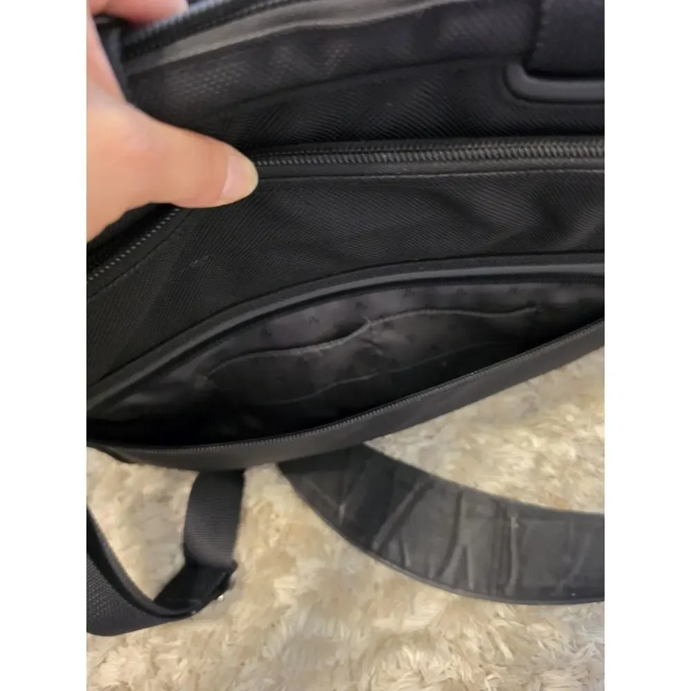 Tumi Men’s Black Ballistic Nylon Zipper Closure Briefcase 2 Way Laptop Bag